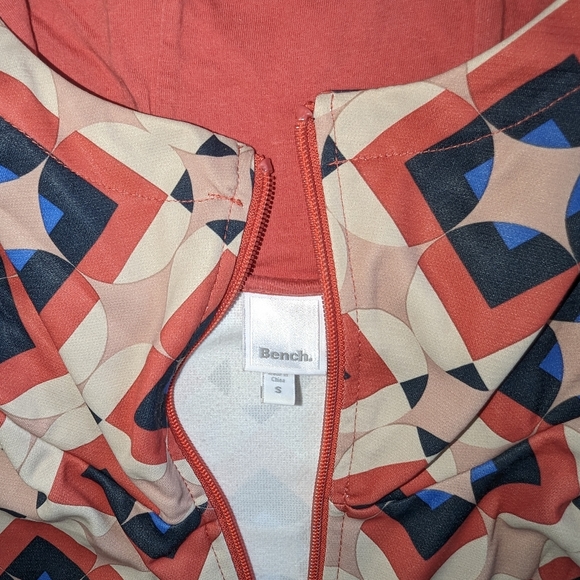 Bench. Hooded Zipper Sweater - Picture 4 of 5